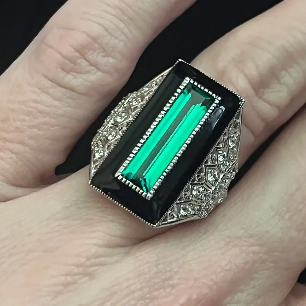 Vintage Estate Gorgeous Green and Black Enamel 925 Sterling Silver Art Deco Ring